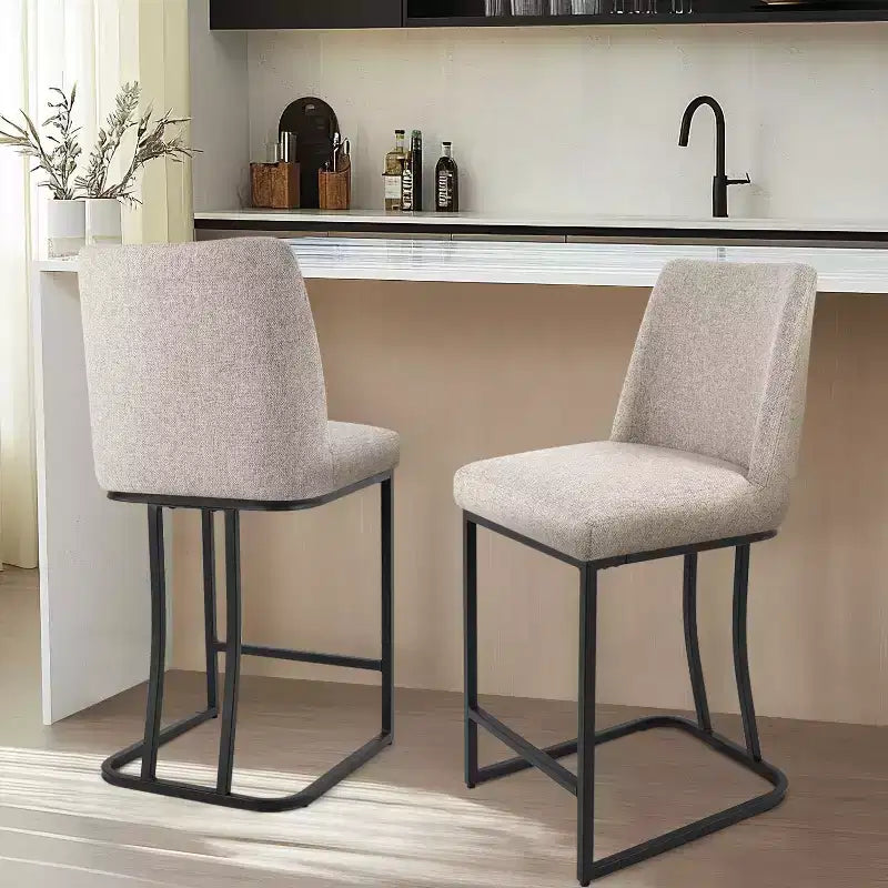 Tabouret de comptoir rembourré Vatros avec structure en métal, tabourets de bar en lin