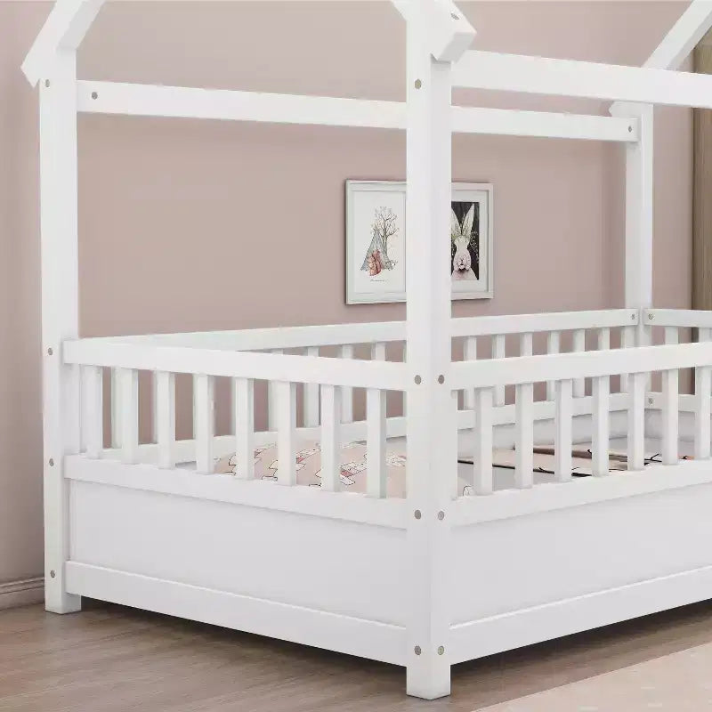 Cadre de lit au sol Okak Twin/Full Size avec toit en forme de maison, barrières de sécurité, lit en bois à profil bas pour chambre d'enfant et de grand enfant