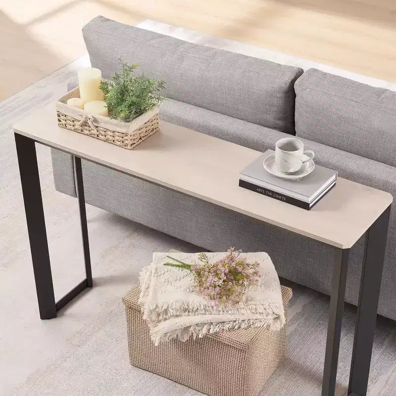 Table console Rosary Blenn 47, piétement triangulaire en métal