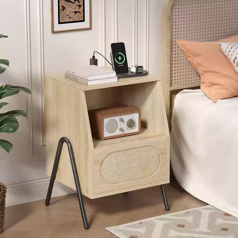 VINGLI Rattan Nightstands Set of 2 with Charging Station, 17.6 W Boho Nightstand with Drawer, Wood Nightstand Bedroom