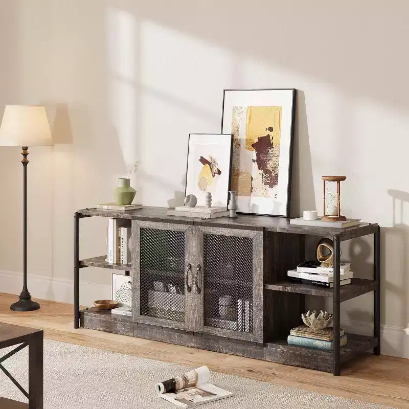 Meuble TV de ferme industriel 63" pour téléviseurs jusqu'à 75", capacité de charge 500 lb, console média avec portes grillagées doubles, meuble de rangement pour salon