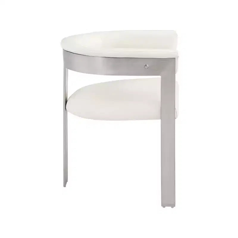 Meridian Furniture, Chaises de salle à manger Romeo en similicuir (lot de 2)
