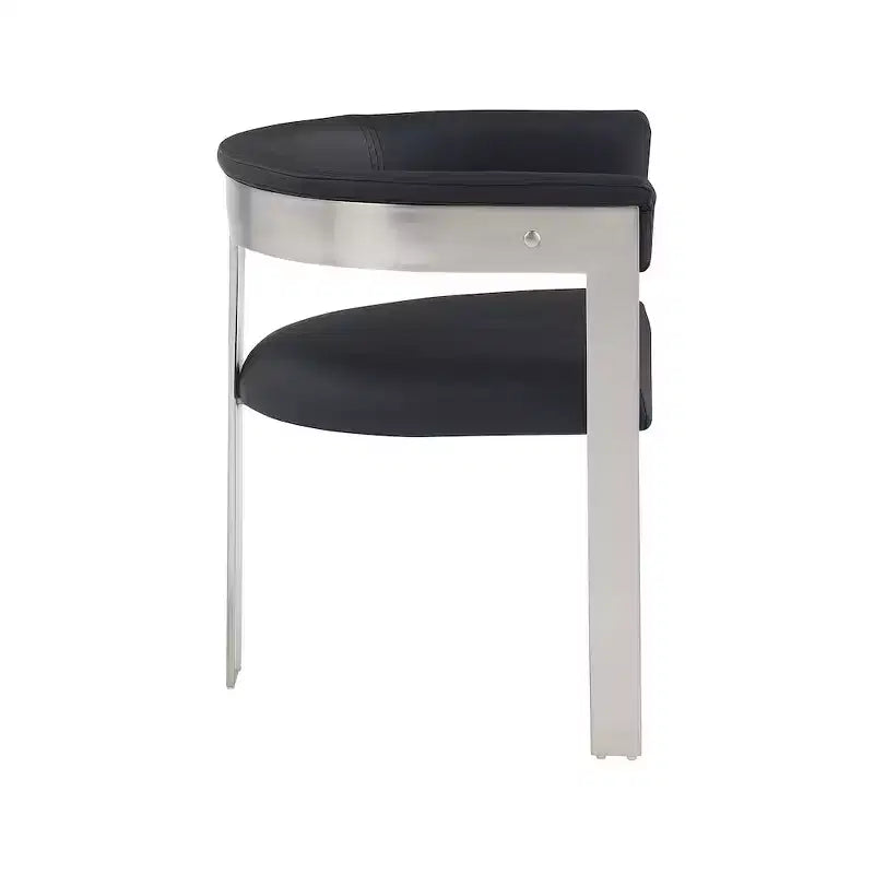 Meridian Furniture, Chaises de salle à manger Romeo en similicuir (lot de 2)