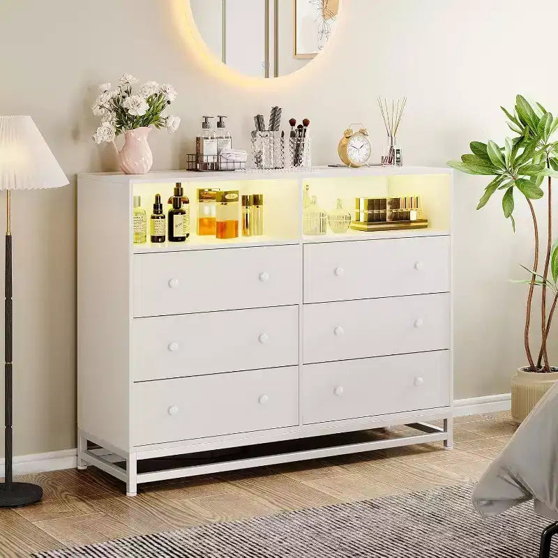 Acekool 6 Drawer Dresser with Power Outlets, Modern Chest Organizer with Storage Fence and Metal Legs, TV Stand for Bedroom, Living Room, Entryway