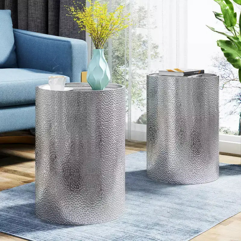 Table d'appoint cylindrique en fer martelé Elsmere de GDFStudio (lot de 2)