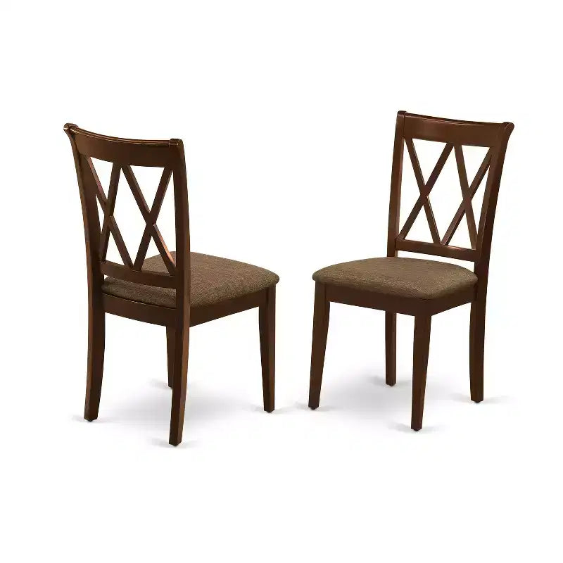 Ensemble de salle à manger 3 pièces HomeStock Belmont comprenant une table de cuisine ronde avec rallonges et deux chaises de salle à manger à dossier double en X avec siège en lin, finition acajou