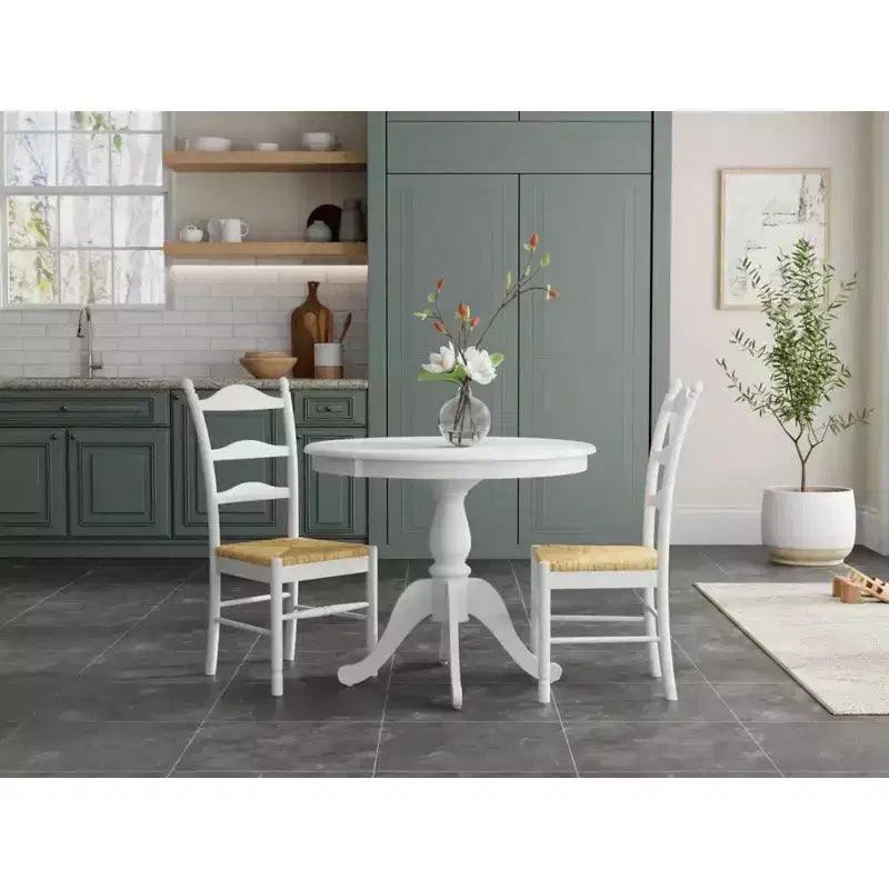 Carolina Living 42 Salem Round Pedestal Dining Table