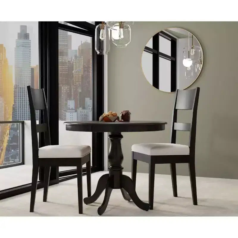 Carolina Living 42 Salem Round Pedestal Dining Table