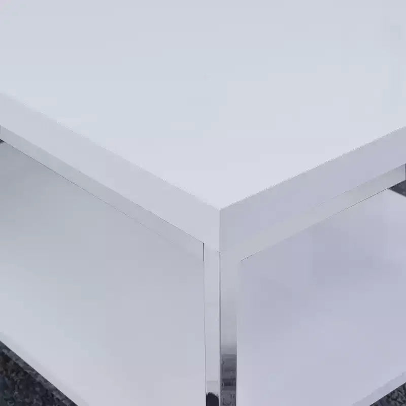 Table basse moderne Lucia blanche - Steve Silver : Durable, Structure chromée, Étagère fixe
