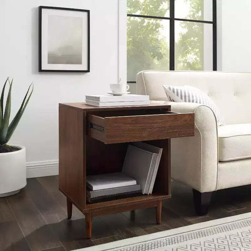 Table d'appoint de rangement Liam en noyer - Crosley