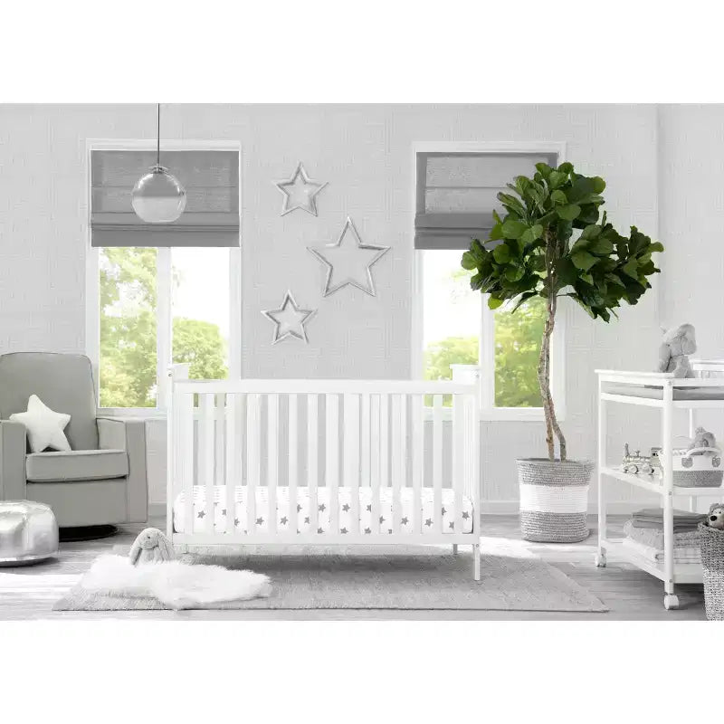 Lit de bébé convertible 3-en-1 Adley de Delta Children