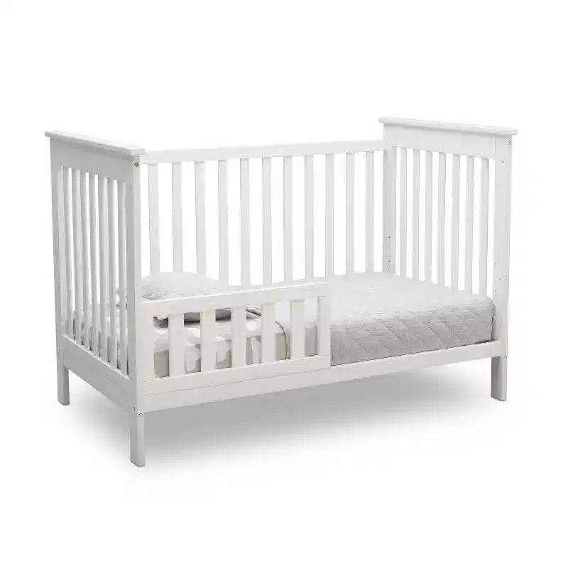 Lit de bébé convertible 3-en-1 Adley de Delta Children