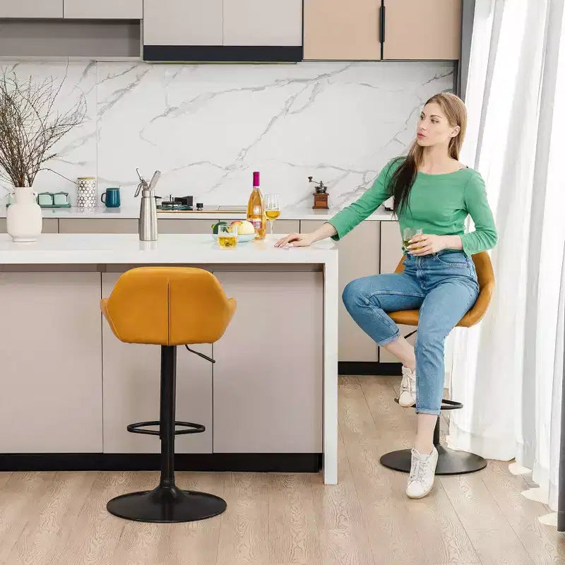 Lot de 2 tabourets de bar pivotants réglables en similicuir style Mid-Century Modern avec vérin à gaz - Glitzhome