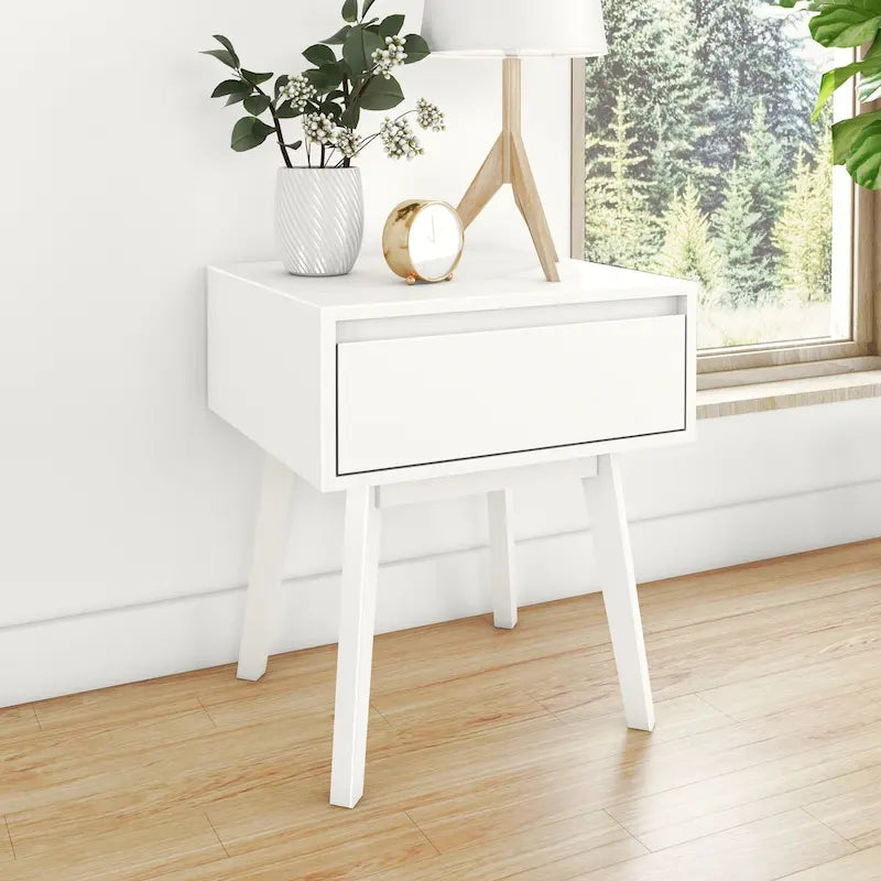 Max and Lily Scandinavian Nightstand with Drawer