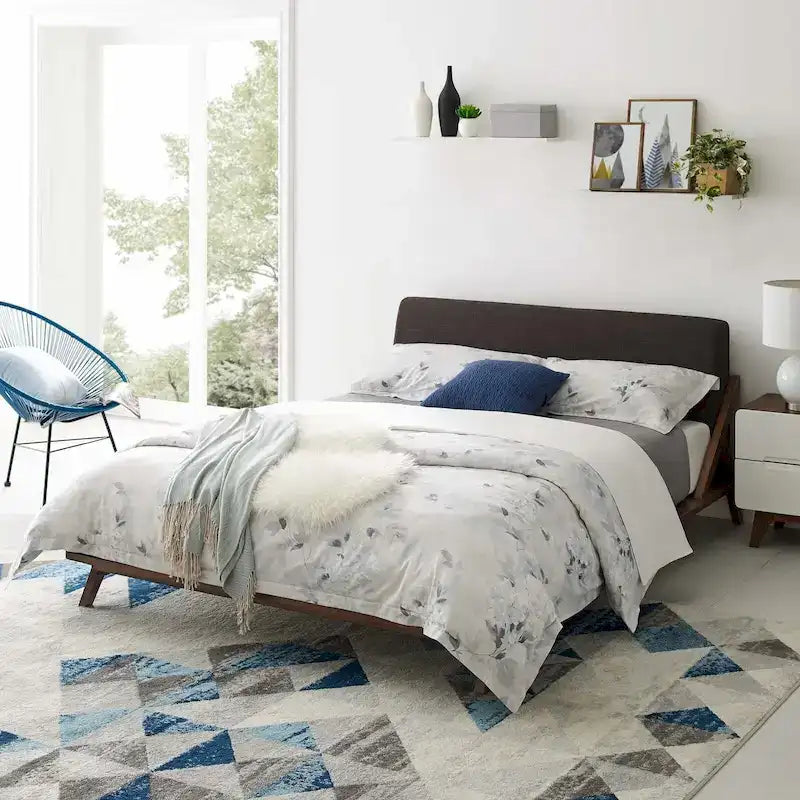 Luella Queen Upholstered Fabric Platform Bed