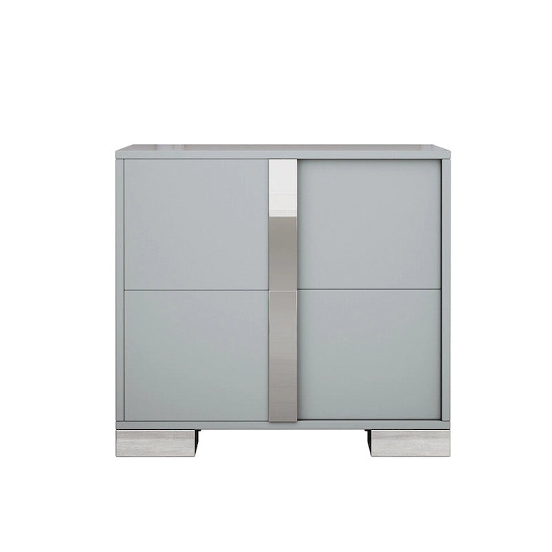 Elegant Mirrored Nightstand with Metal Handle, 2 Drawers
