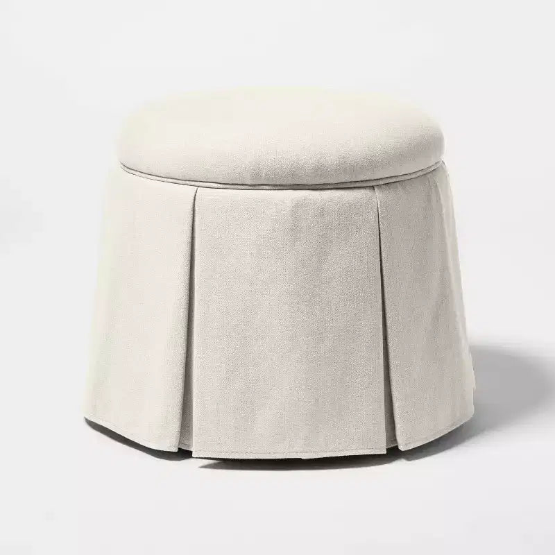 Pouf de rangement plissé en tissu haute performance - Threshold conçu avec Studio McGee